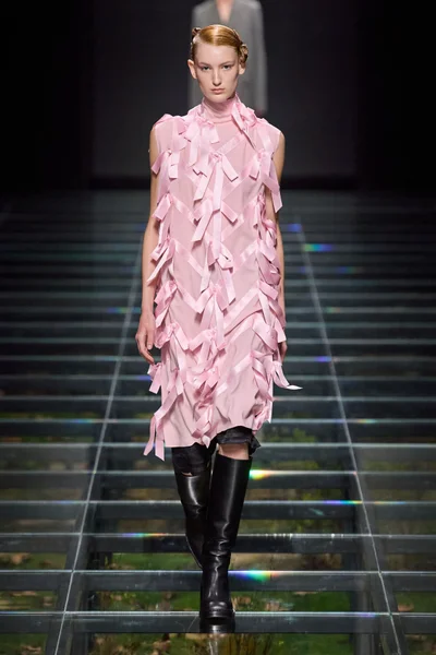Look 7